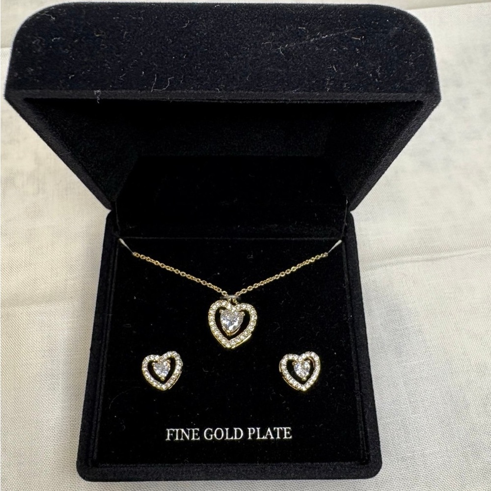 Gold Plated Cubic Zirconia Heart Halo Necklace & Stud Earring Set